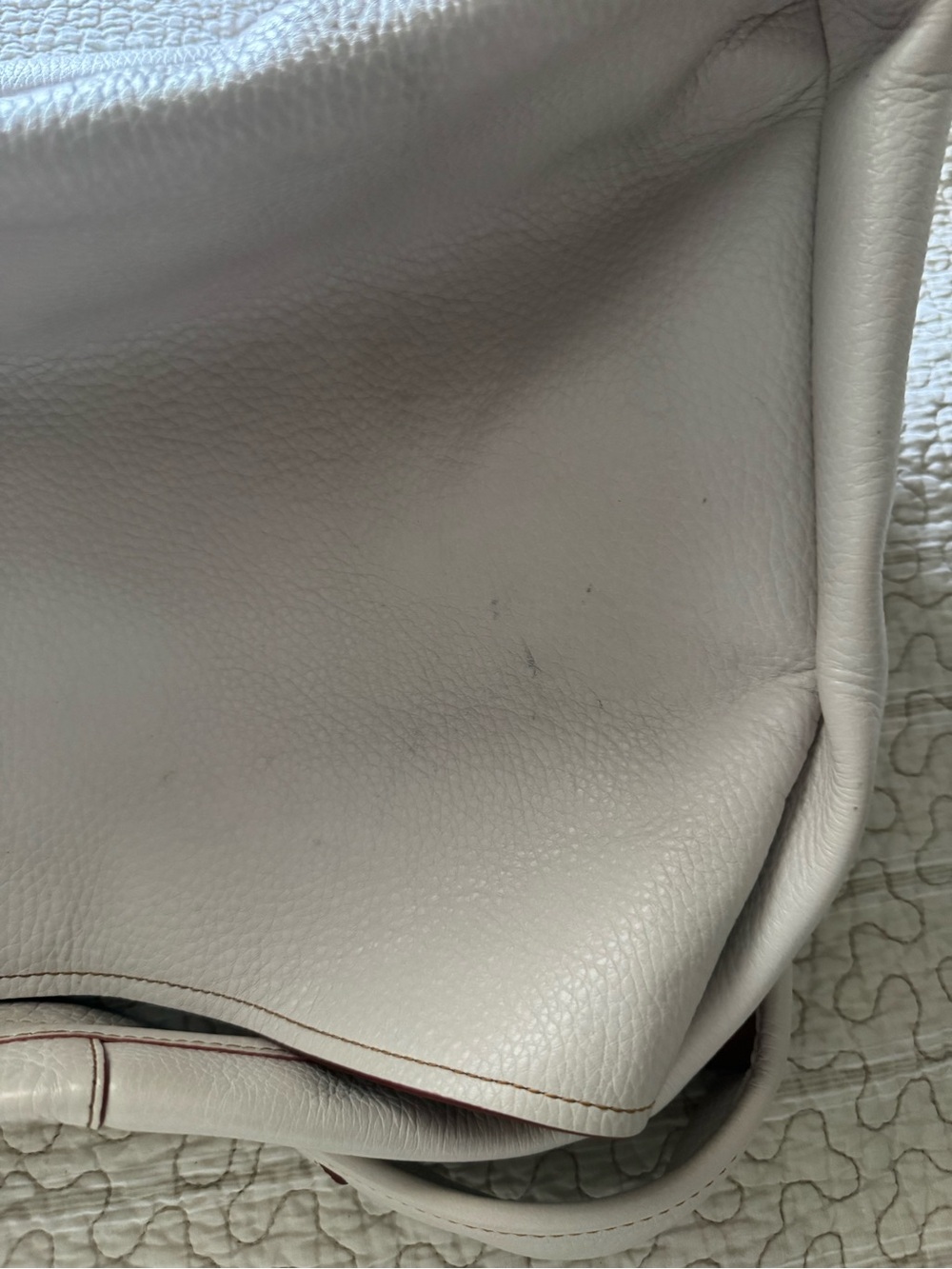Coach 1941 Bandit 39 Hobo in Chalk with Gold Hardware - Picture 12 of 16